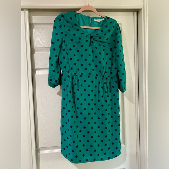 Boden Dresses & Skirts - Boden Silk Blend Polka Dot Dress Green and‎ Navy Size 8